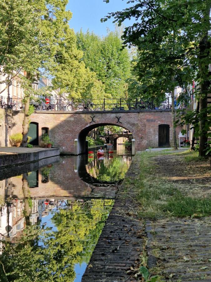 Large Historical Apartment & Canal Terrace Utrecht Ngoại thất bức ảnh